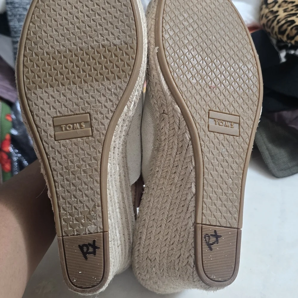 Toms Beige Canvas Espadrille Wedge Sandals with Tan Strap